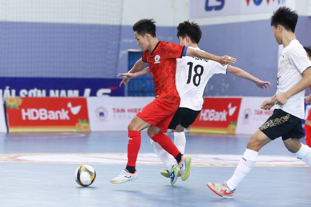 Vòng 4 giải futsal VĐQG 2023 | Thái Sơn Nam tạm chiếm ngôi đầu bảng - Ảnh 2.