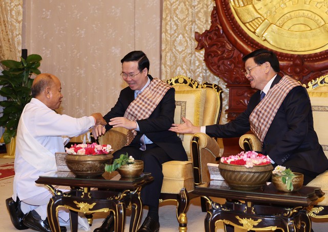 Chủ tịch nước Võ Văn Thưởng dự Lễ buộc chỉ cổ tay tại Lào - Ảnh 3.