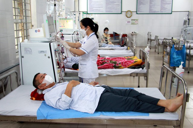 Bệnh viện Đa khoa tỉnh Nam Định: Không có chuyện dừng chạy thận cho bệnh nhân - Ảnh 2.