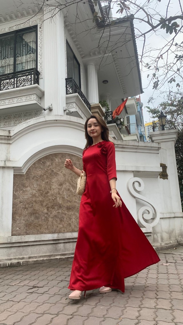 Áo dài Yến Hải tôn vinh nét đẹp phụ nữ Việt - Ảnh 2.