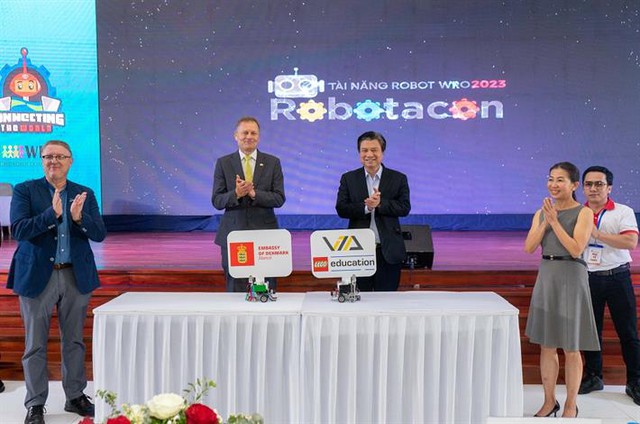 Phát động cuộc thi ROBOTACON WRO 2023 tại Việt Nam - Ảnh 1.
