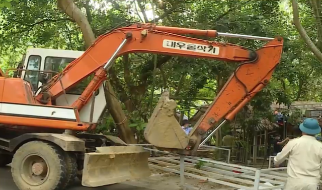 Hơn 700 trường hợp chiếm đất, xây dựng nhà ở trái pháp luật trên đảo Phú Quốc - Ảnh 1.