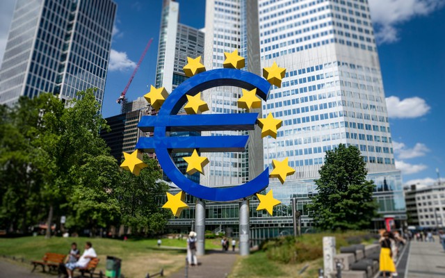 Kinh tế châu Âu có triển vọng “thoát hiểm” - Ảnh 1.