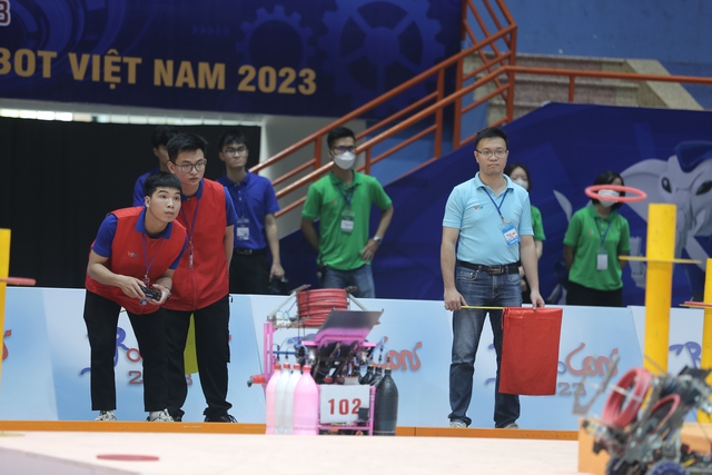 Vỡ òa cảm xúc trên sân thi đấu Robocon Việt Nam 2023 - Ảnh 20.