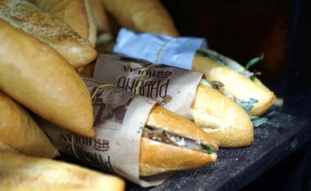 Vì sao bánh mì Việt lọt danh sách 24 món bánh kẹp ngon nhất thế giới năm 2023? - Ảnh 2.