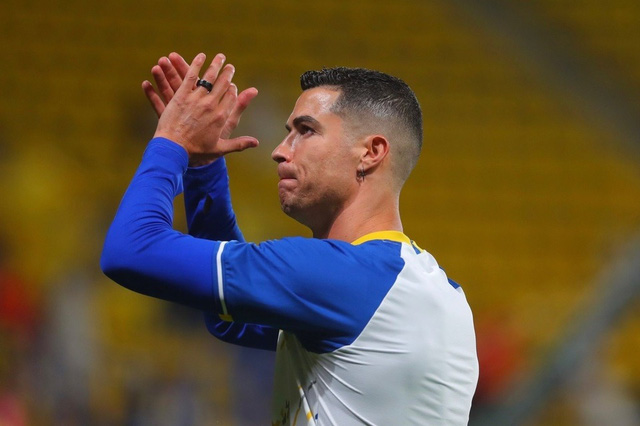 CĐV yêu cầu Ronaldo giải nghệ sau thất bại của Al Nassr - Ảnh 2.