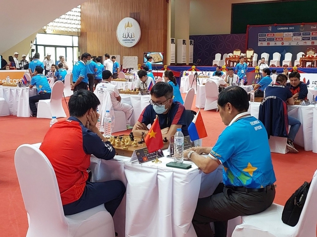 SEA Games 32 | Kỳ thủ Việt Nam lọt vào bán kết môn cờ ốc - Ảnh 1.