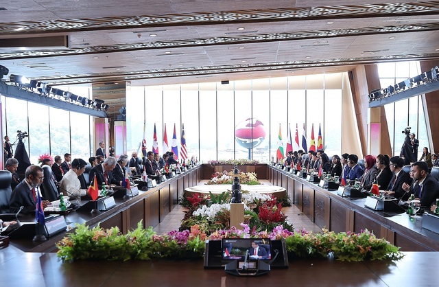 Lãnh đạo ASEAN lắng nghe ý kiến cộng đồng về Cộng đồng ASEAN - Ảnh 1.