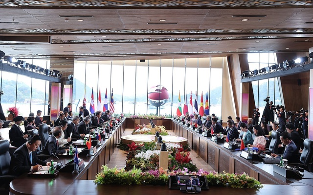 Lãnh đạo ASEAN lắng nghe ý kiến cộng đồng về Cộng đồng ASEAN - Ảnh 4.