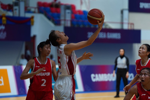 ĐT bóng rổ nữ Việt Nam khép lại hành trình tại SEA Games 32 - Ảnh 1.