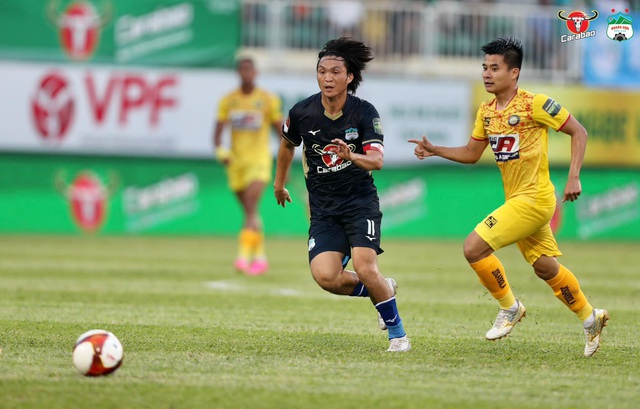 HAGL 2-2 Đông Á Thanh Hóa: Rượt đuổi tỷ số hấp dẫn | Vòng 8 V.League - Ảnh 2.