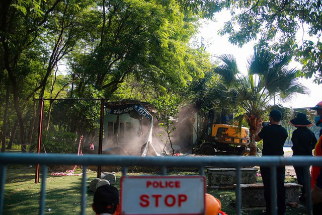 Tháo dỡ công trình vi phạm trong Công viên Tuổi trẻ Thủ đô theo 2 giai đoạn - Ảnh 1.