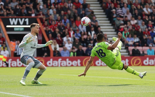 Thắng Bournemouth, Man Utd sáng cửa giành vé dự Champions League - Ảnh 1.