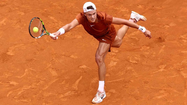 Holger Rune vào chung kết giải quần vợt Italia mở rộng - Ảnh 1.