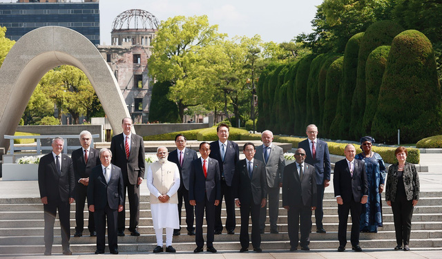 Thủ tướng Phạm Minh Chính thăm Công viên Tưởng niệm hòa bình Hiroshima - Ảnh 1.