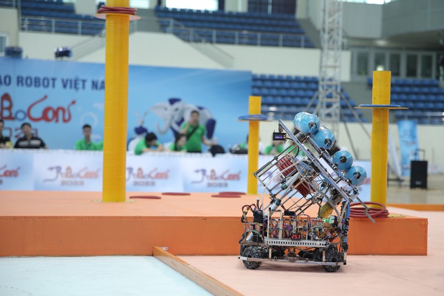 Robocon Việt Nam 2023: Sôi động không khí buổi thử sân tại vòng chung kết - Ảnh 13.