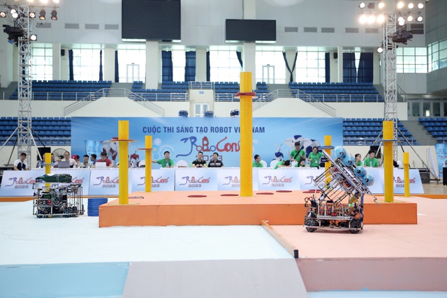 Robocon Việt Nam 2023: Sôi động không khí buổi thử sân tại vòng chung kết - Ảnh 14.