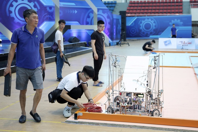 Robocon Việt Nam 2023: Sôi động không khí buổi thử sân tại vòng chung kết - Ảnh 16.