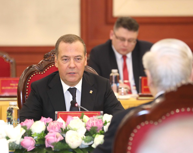 Tổng Bí thư Nguyễn Phú Trọng hội đàm với Chủ tịch Đảng Nước Nga Thống nhất Dmitry Medvedev - Ảnh 3.