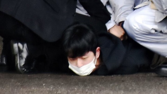 Nhật Bản giám định tâm thần nghi phạm tấn công Thủ tướng Kishida - Ảnh 1.