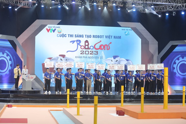 Toàn cảnh lễ khai mạc vòng chung kết Robocon Việt Nam 2023 - Ảnh 9.