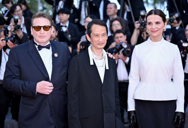 Phim của đạo diễn Trần Anh Hùng được khen ngợi tại LHP Cannes: Bữa tiệc giác quan kết hợp chuyện tình lãng mạn - Ảnh 2.