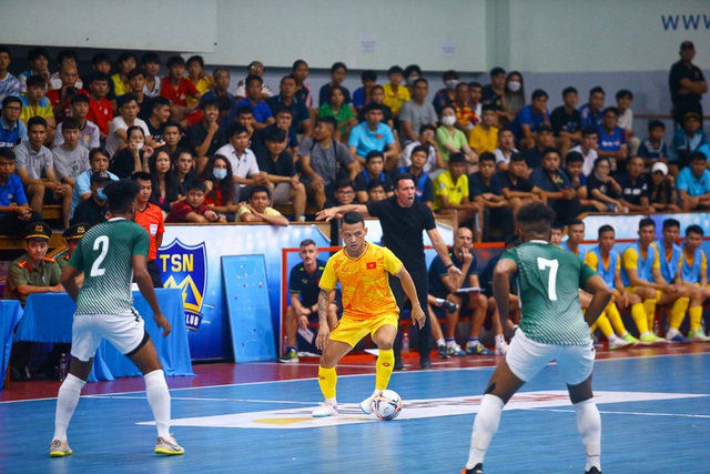 ĐT futsal Việt Nam thắng đậm ĐT futsal Quần đảo Solomon trong trận giao hữu lượt đi  - Ảnh 1.