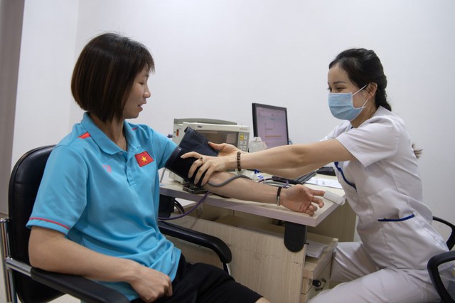 ทีมหญิงเวียดนามผ่านการตรวจสุขภาพตามมาตรฐานการประเมินของฟีฟ่า - รูปภาพที่ 5
