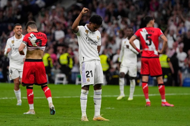 Vòng 36 La Liga | Real Madrid giành chiến thắng trước Rayo Vallecano - Ảnh 4.