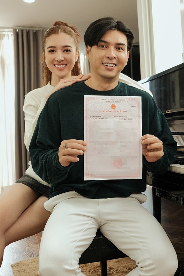 NSND Tự Long xúc động với thư con gái gửi, Hồ Quang Hiếu đăng ký kết hôn - Ảnh 2.