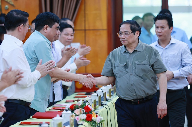 Thủ tướng Phạm Minh Chính làm việc với lãnh đạo chủ chốt tỉnh Hà Giang - Ảnh 1.