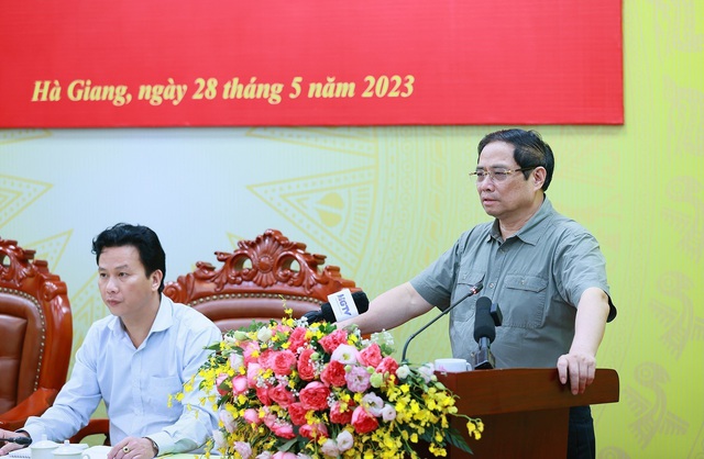 Thủ tướng Phạm Minh Chính làm việc với lãnh đạo chủ chốt tỉnh Hà Giang - Ảnh 2.