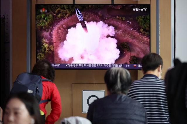 Triều Tiên xác nhận vụ phóng vệ tinh thất bại - Ảnh 2.