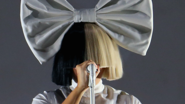 Sia bất ngờ tiết lộ mắc chứng tự kỷ - Ảnh 1.