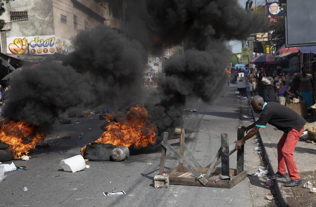 Hơn 600 người thiệt mạng trong các vụ bạo lực băng đảng ở Haiti trong tháng 4 - Ảnh 1.