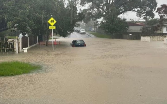 Thành phố lớn nhất New Zealand ban bố tình trạng khẩn cấp do mưa lũ - Ảnh 6.