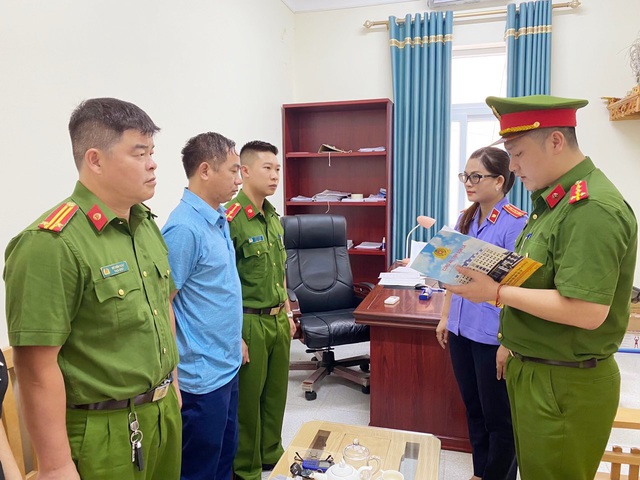 Sơn La: Bắt tạm giam nguyên Chủ tịch UBND huyện Bắc Yên - Ảnh 2.