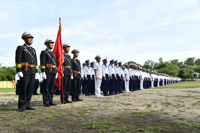 Vùng 5 Hải quân tổ chức Lễ tuyên thệ chiến sĩ mới năm 2023 - Ảnh 1.