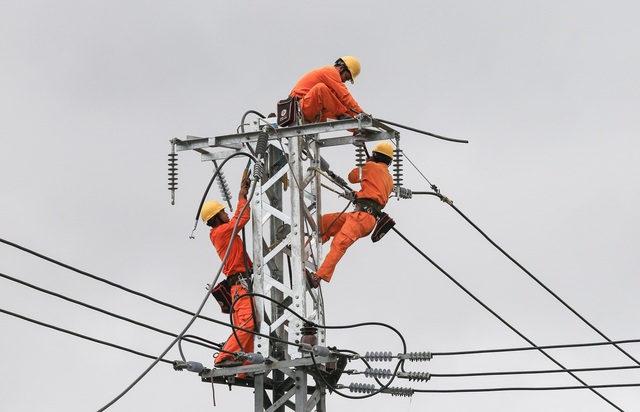 Bộ Công Thương đề nghị tiếp tục tăng giá điện trong năm nay - Ảnh 1.