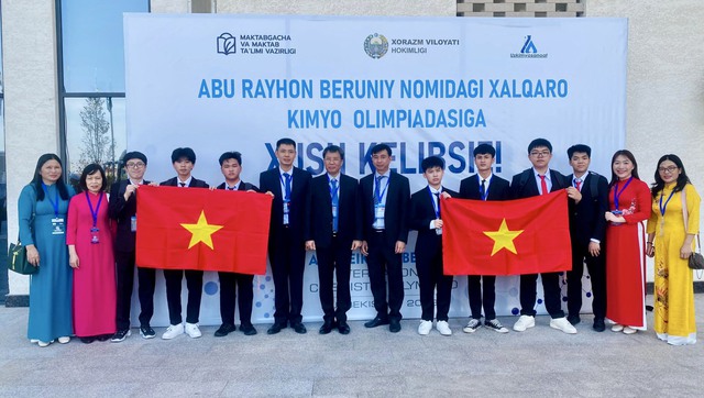 Việt Nam xếp thứ nhất toàn đoàn tại Olympic Hóa học Quốc tế Abu Reikhan Beruniy - Ảnh 1.