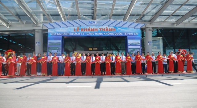 Khánh thành nhà ga T2 Sân bay Phú Bài (Thừa Thiên - Huế) - Ảnh 1.