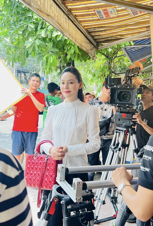 Huỳnh Anh tái xuất trong phim mới cùng Lương Thanh - Ảnh 4.