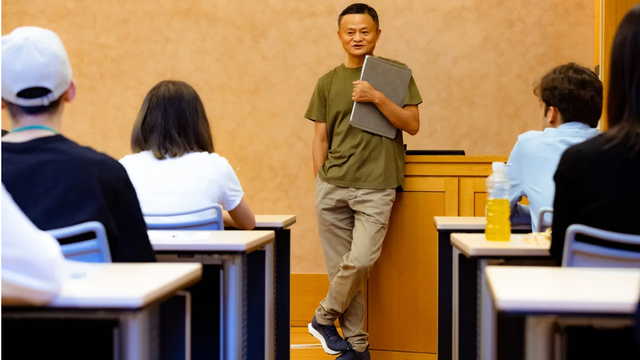 Jack Ma đứng lớp tại đại học Tokyo - Ảnh 1.