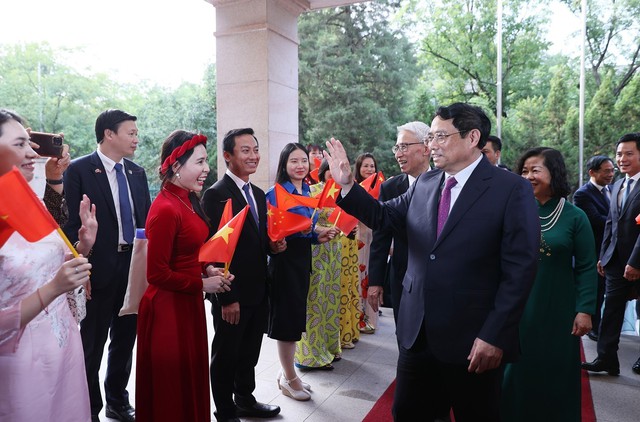 Thủ tướng: Mong kiều bào luôn là cầu nối hiệu quả cho quan hệ Việt Nam - Trung Quốc - Ảnh 2.