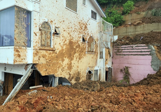 Thủ tướng Chính phủ chỉ đạo tập trung khắc phục hậu quả sạt lở đất tại Lâm Đồng - Ảnh 1.