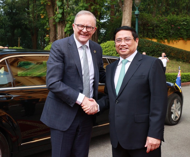 Thủ tướng Phạm Minh Chính chủ trì lễ đón Thủ tướng Australia thăm chính thức Việt Nam - Ảnh 1.