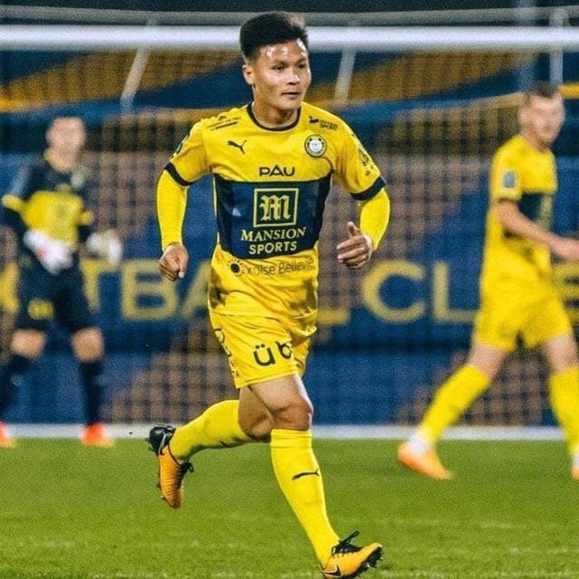 Quang Hải chia tay Pau FC - Ảnh 1.