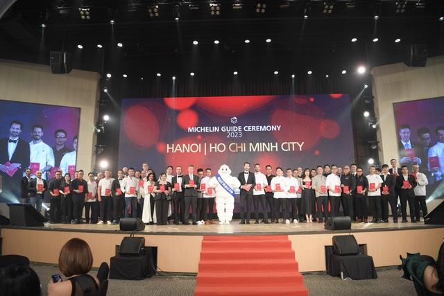 4 nhà hàng đầu tiên tại Việt Nam nhận một Sao Michelin - Ảnh 1.