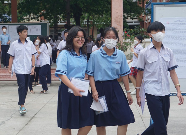 Ngày đầu thi vào lớp 10 tại TP Hồ Chí Minh: 5 thí sinh vi phạm quy chế - Ảnh 1.