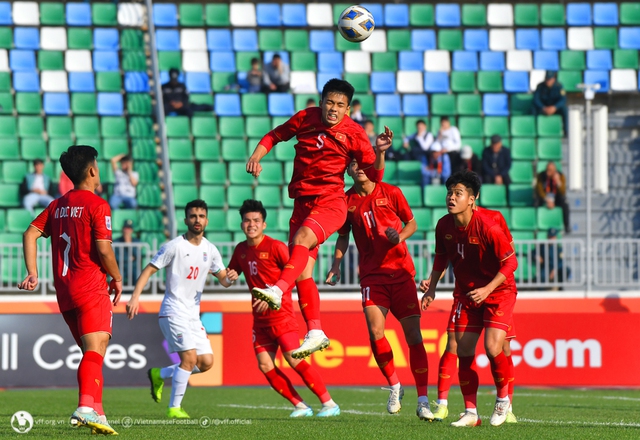 Các cầu thủ U20 Việt Nam được tạo điều kiện tham dự Asiad 19 và giải U23 Đông Nam Á 2023 - Ảnh 2.